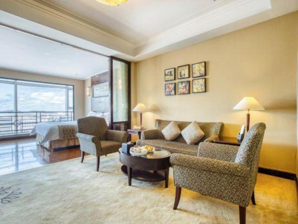 Qingdao Blue Horizon Hotel Laoshan Extérieur photo