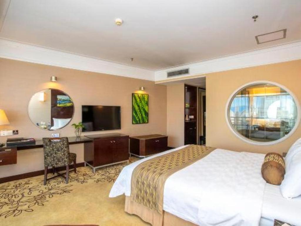 Qingdao Blue Horizon Hotel Laoshan Extérieur photo